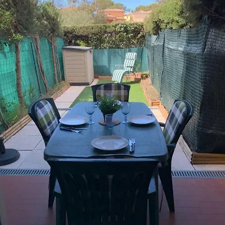 Studio Bord De Mer Avec Terrasse Et Jardin * Сен-Рафаэль